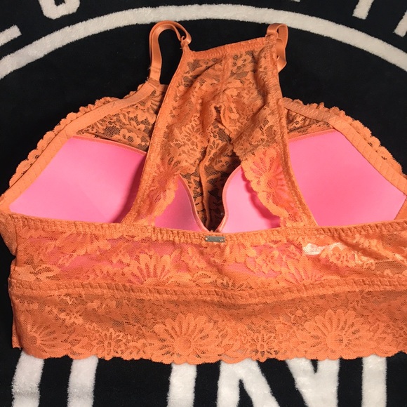 SALE❤️VS PINK EYELASH PUSH-UP BRA NWT - Picture 3 of 3